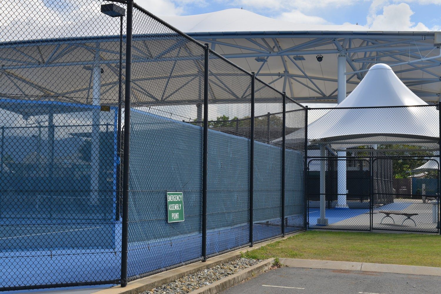 PVC Coated Wire Fence — Plastic Fencing in Bentley Park, QLD