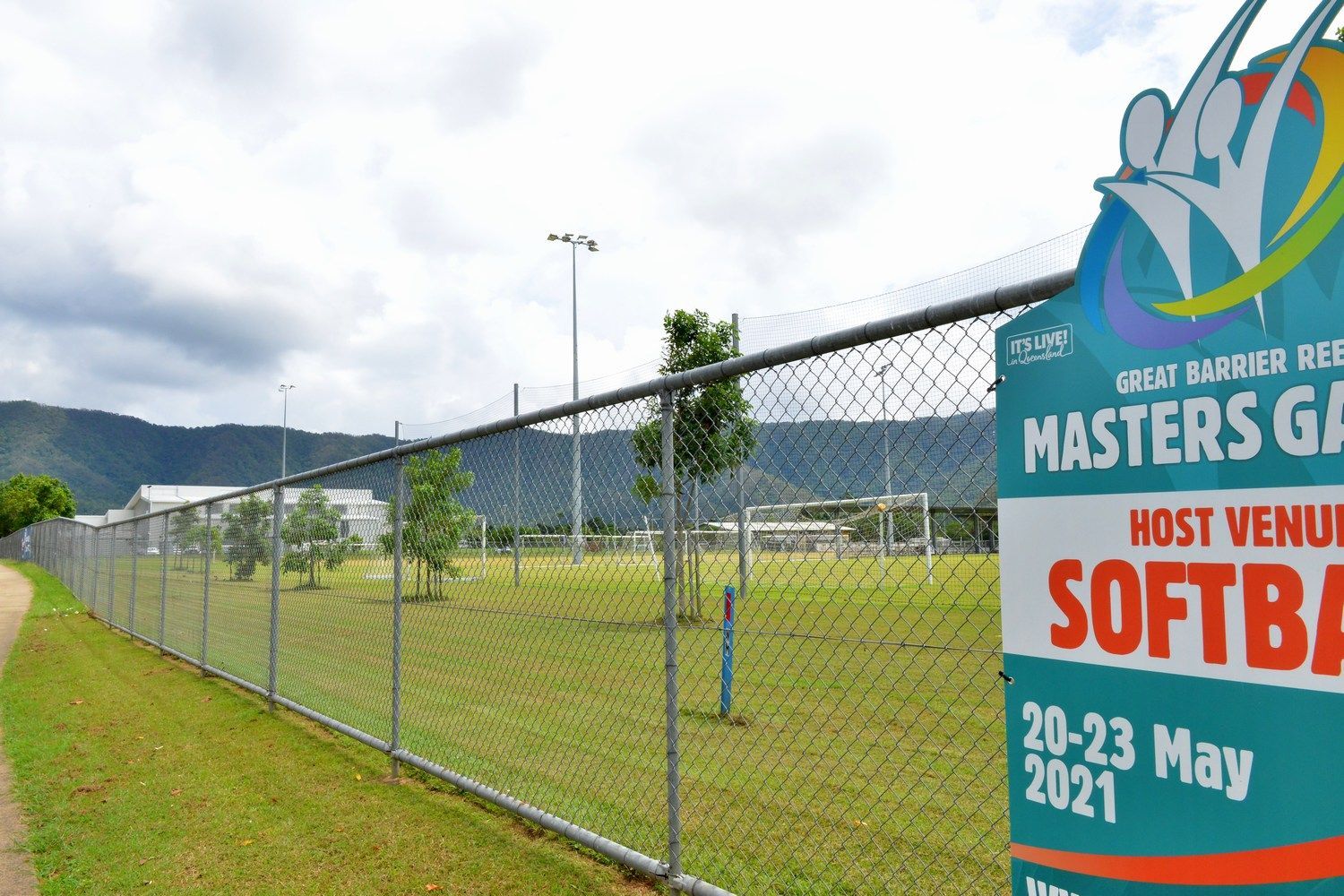 Galvanised Fence Materials — Fences in Bentley Park, QLD