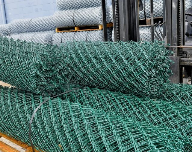 N.Q. Chainwire Manufacturer — Fences in Cairns, QLD