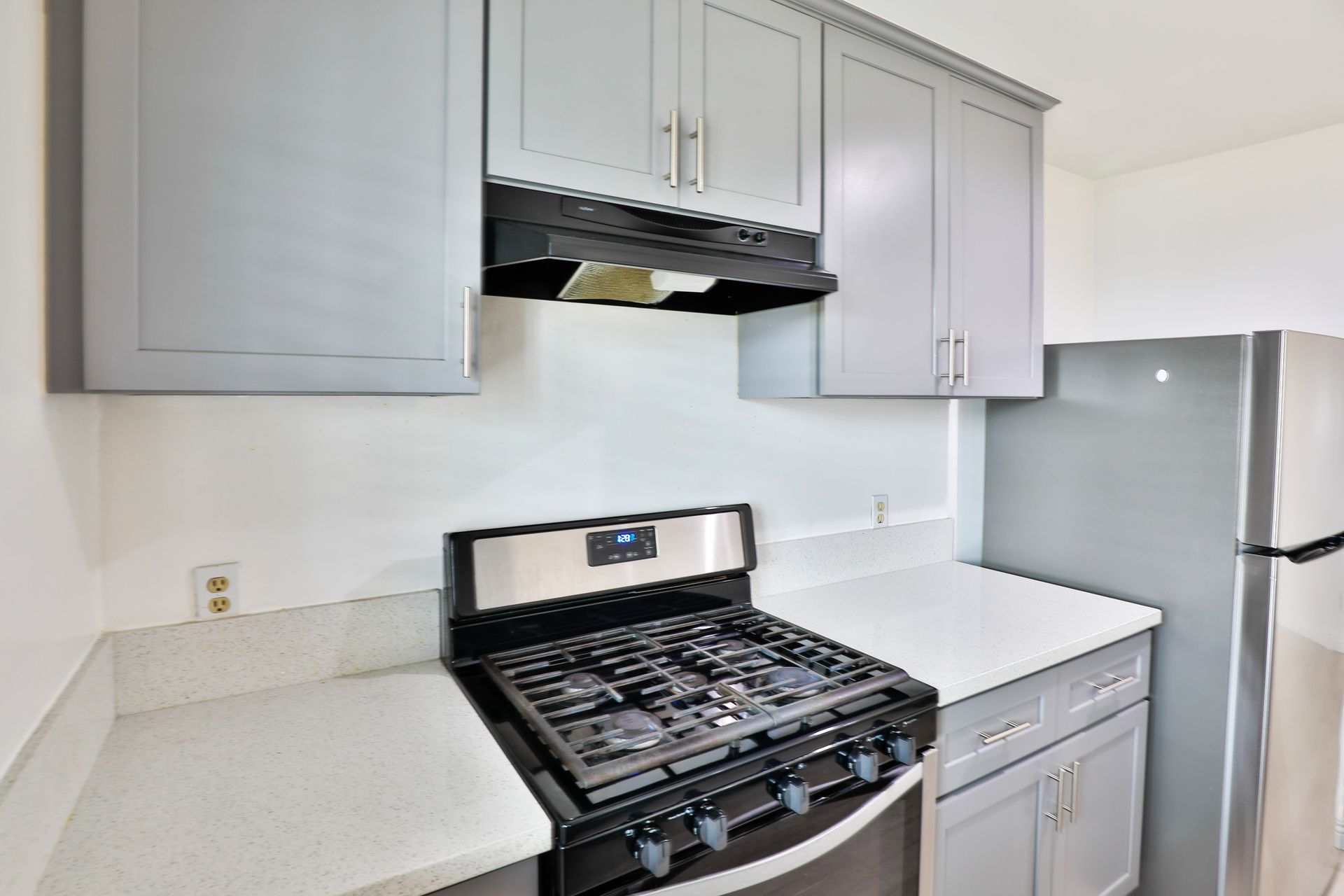 1881 Jefferson St Kitchen