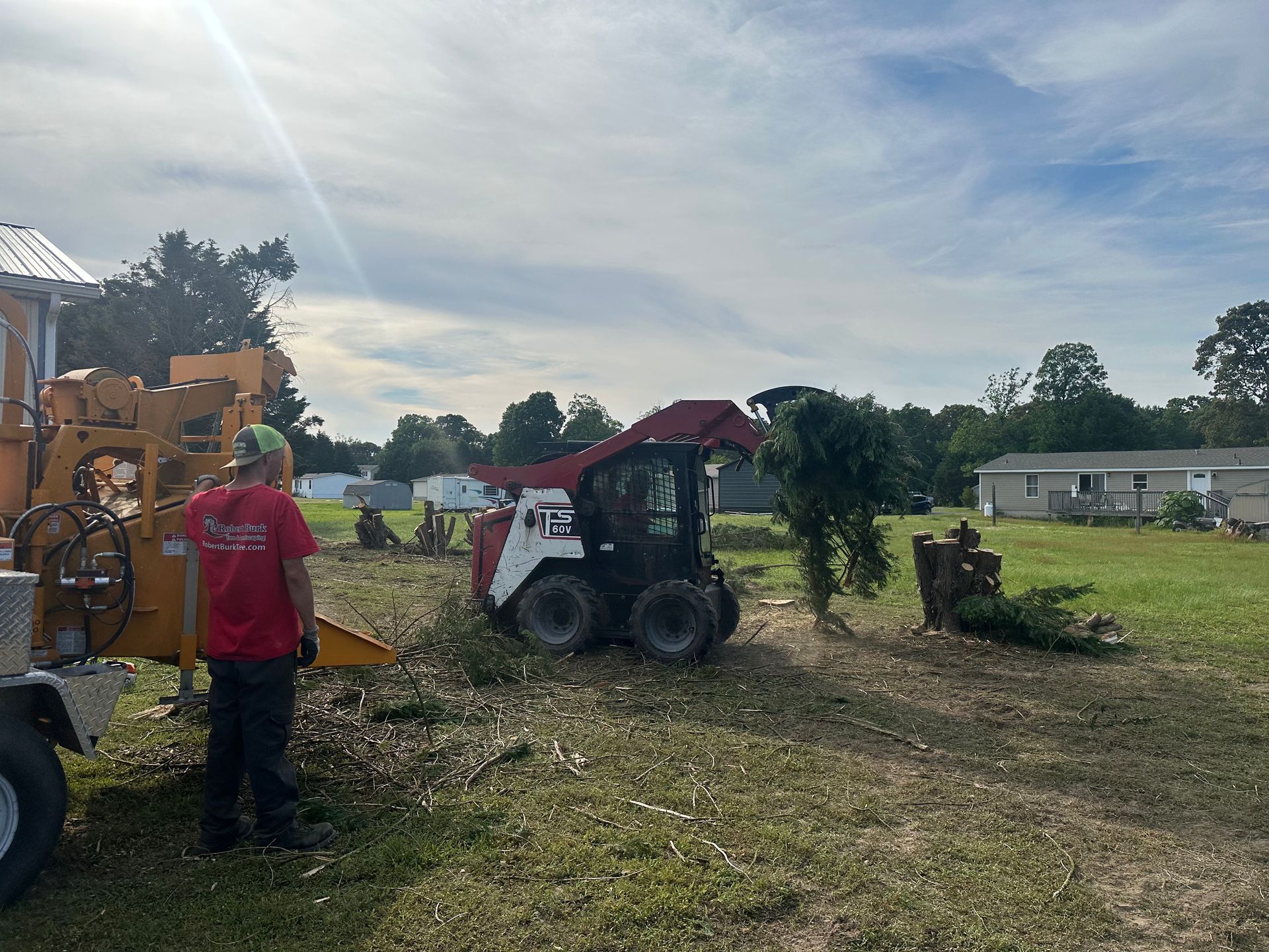 Heavy hauling job site coordination for equipment delivery in Dover Delaware
