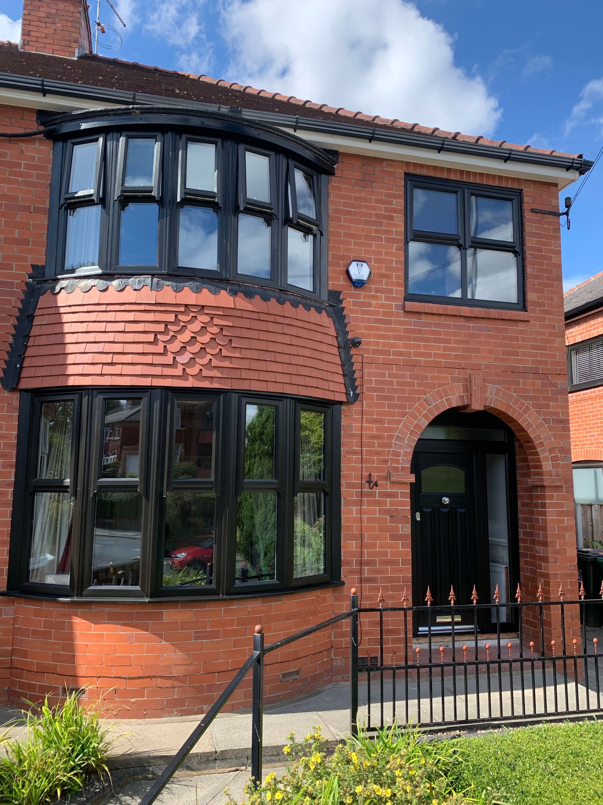 sash look black windows manchester