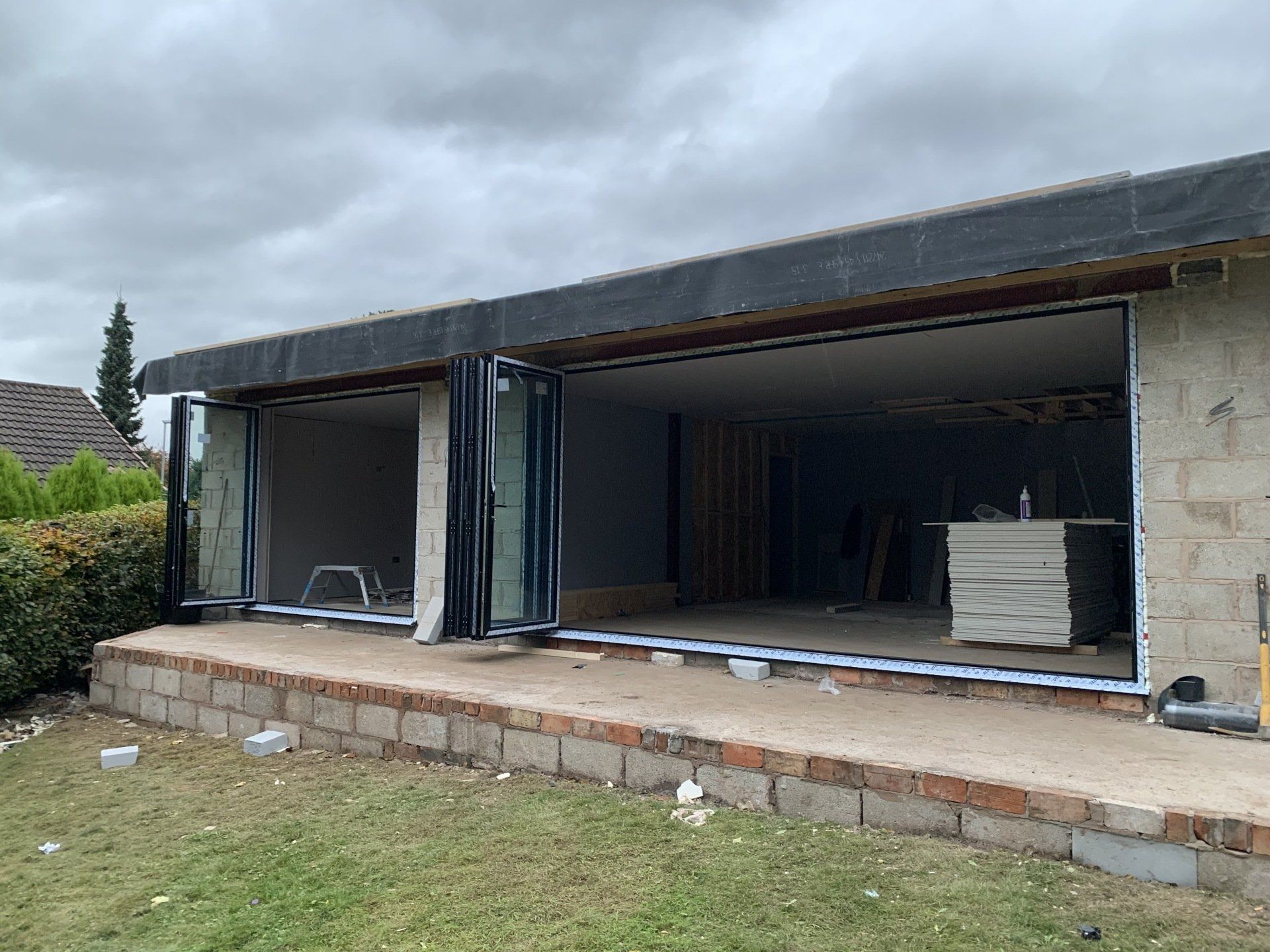 aluminium bifolding doors