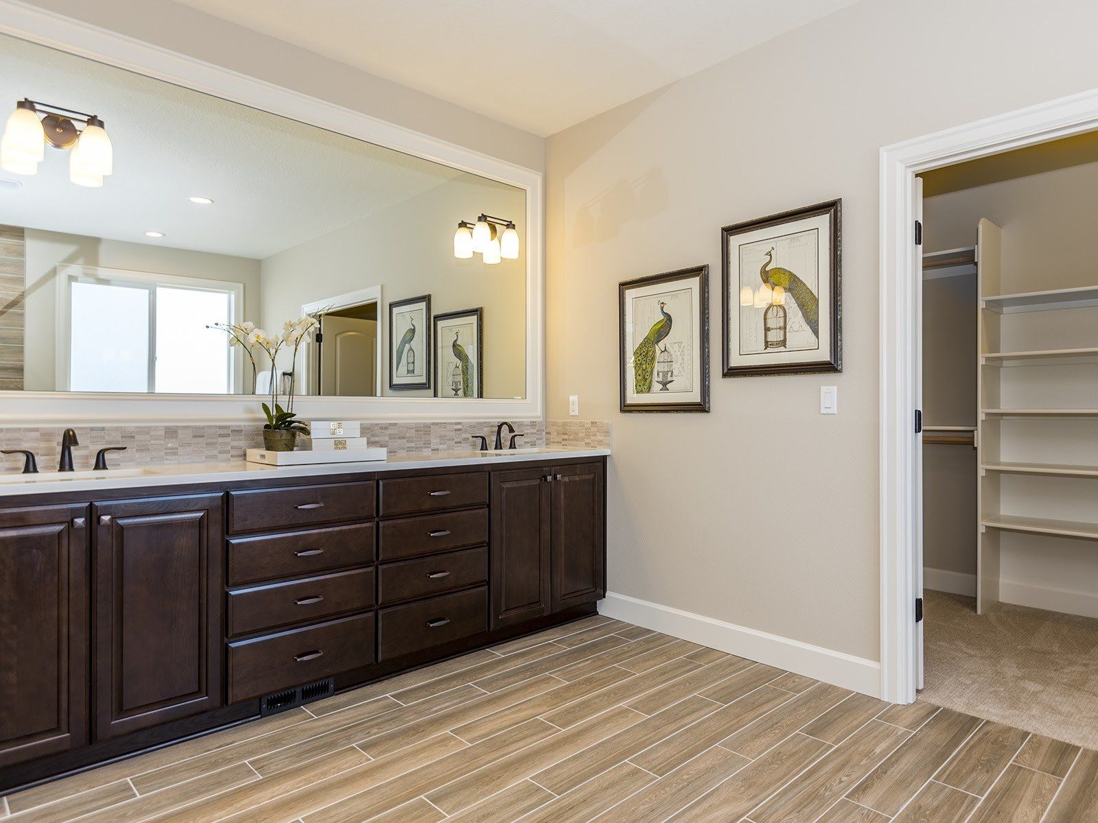 Noyes Semi-Custom Bathroom Features | Noyes Development