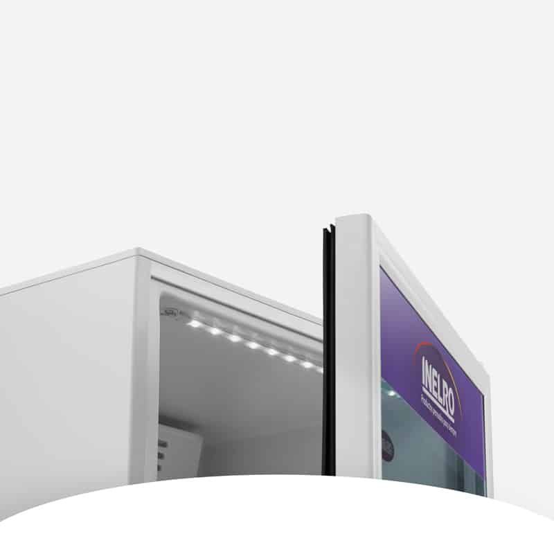 Refrigerador comercial Inelro color blanco con puerta de vidrio, estantes y sello de garantía de 2 años.