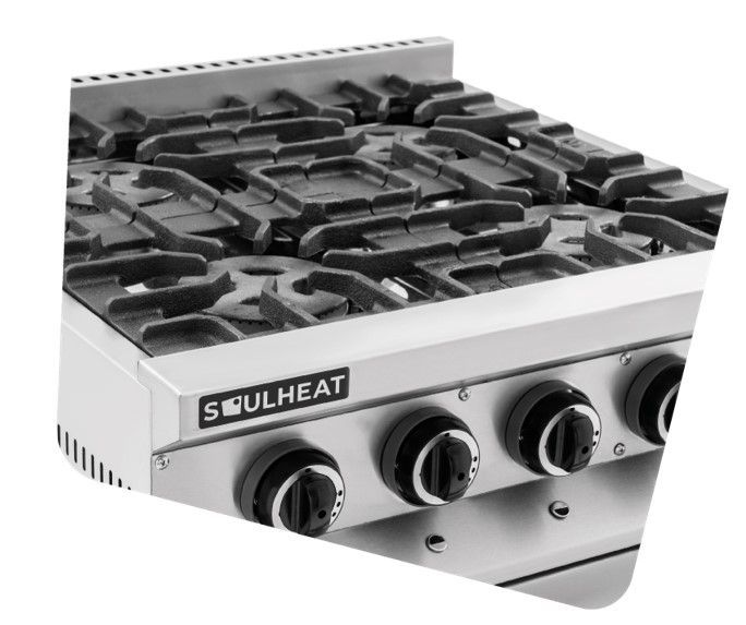 Cocina a gas comercial de acero inoxidable con cinco quemadores y horno.