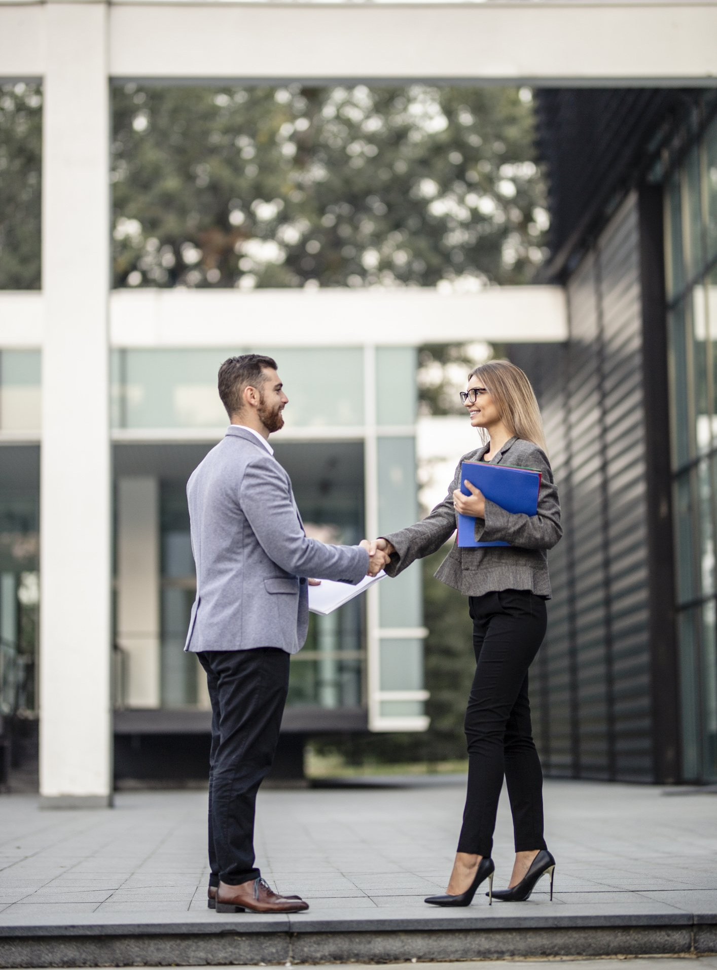 Owner & Insurance Agent Shaking Hands - PYA Insurance Brokerage in Ontario, CA Owner & Insurance Agent Shaking Hands - PYA Insurance Brokerage in Ontario, CA