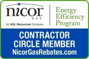 A blue and green sign that says `` contractor circle member ''.