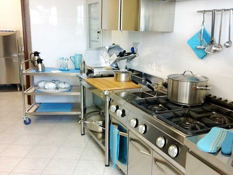 Cucina di una casa di riposo per anziani