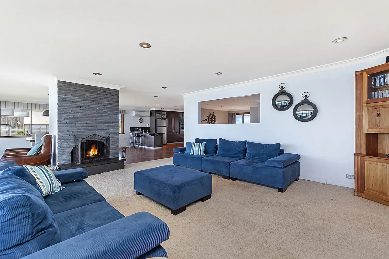 Iluka Lounge Room