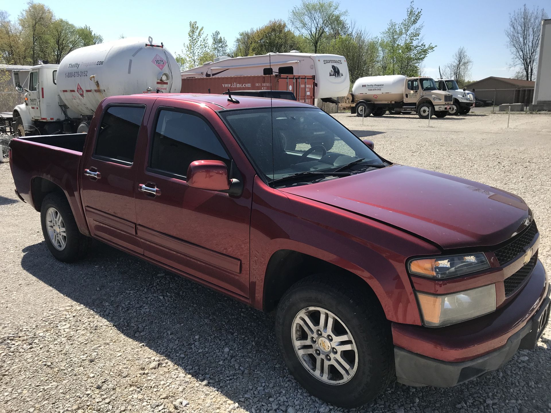 BOX TRUCKS & PICKUPS