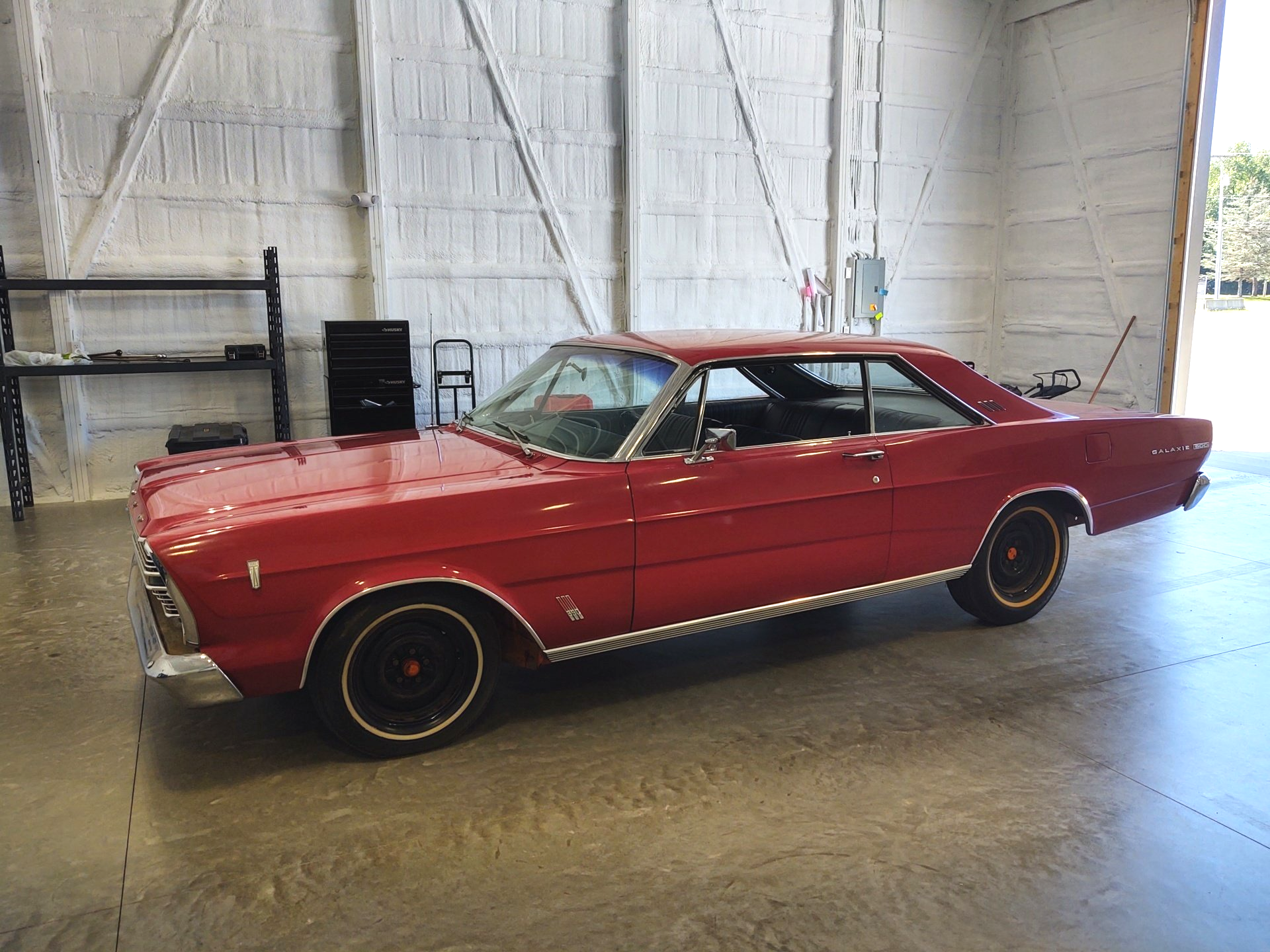 VINTAGE MUSCLE CARS