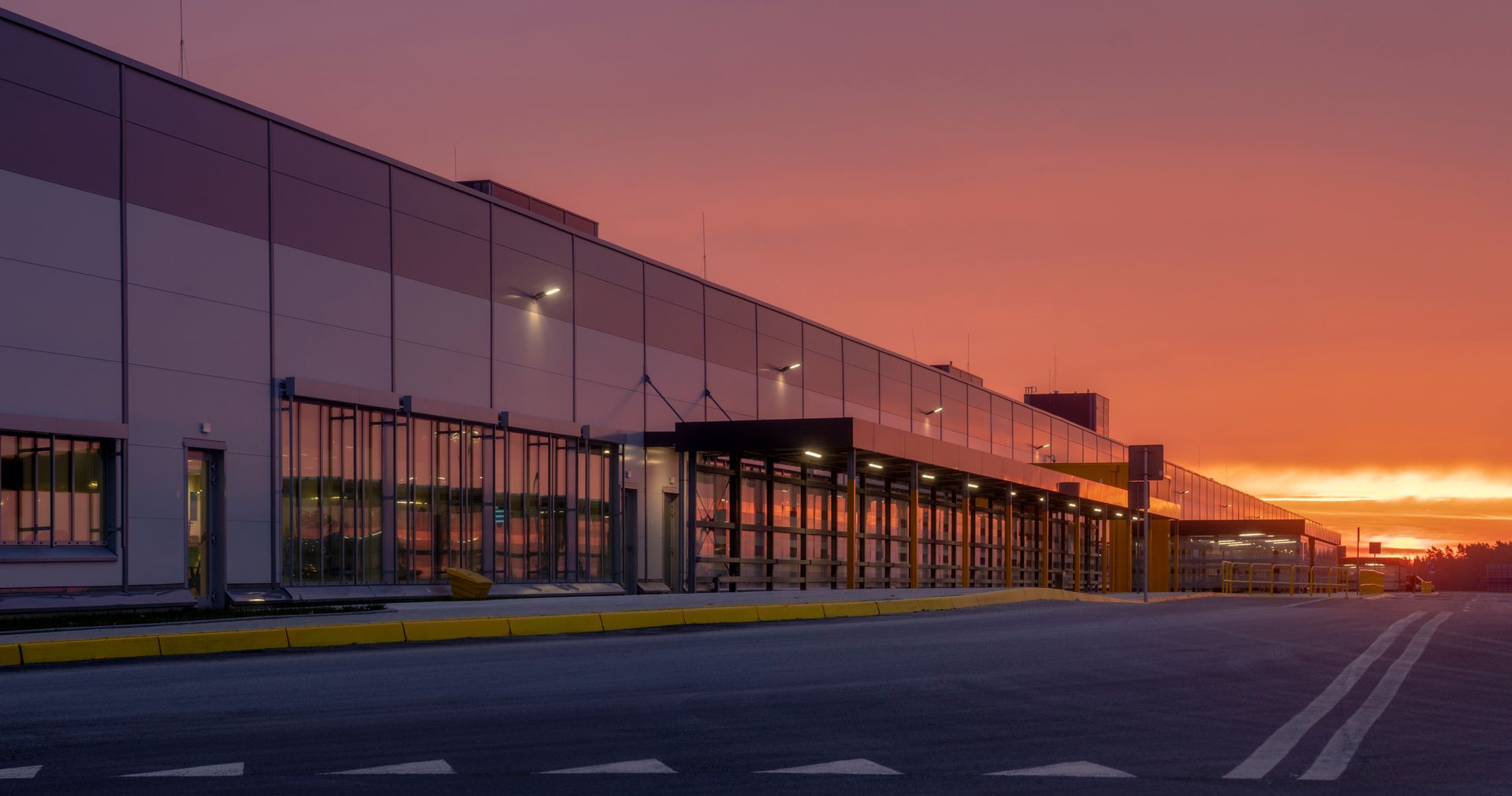 Exterior Warehouse Cleaning