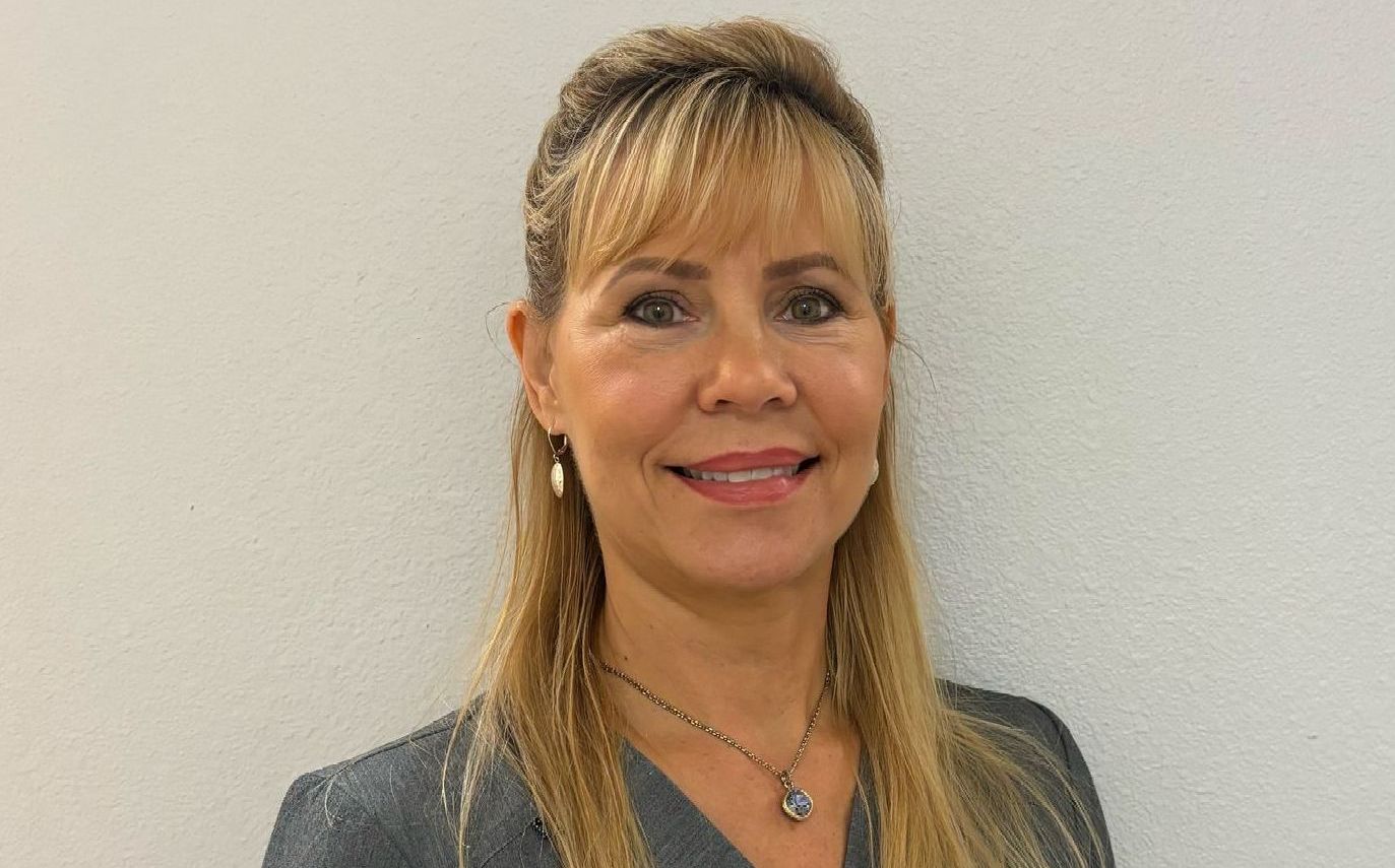 Michelle smiling | Dental staff in Friendswood TX | Dentist near me 77546