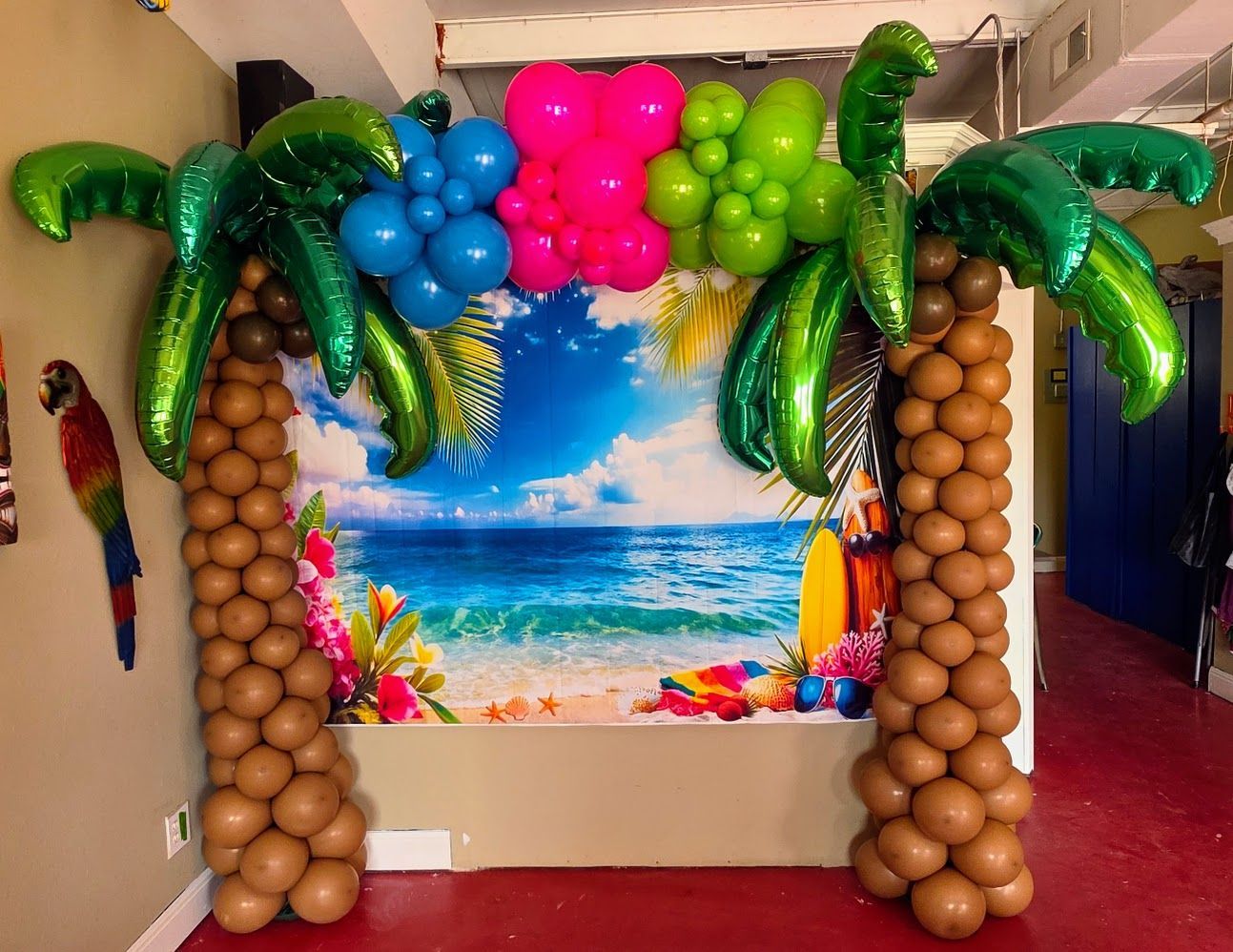 Custom balloon palm tree sculptures rental for luau tropical event decor in San Antonio and Wilson County TX