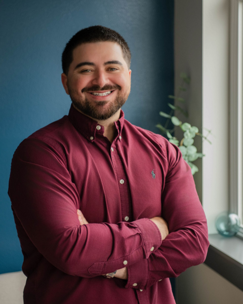 Photo of Leasing Manager, Oliver Rodriguez
