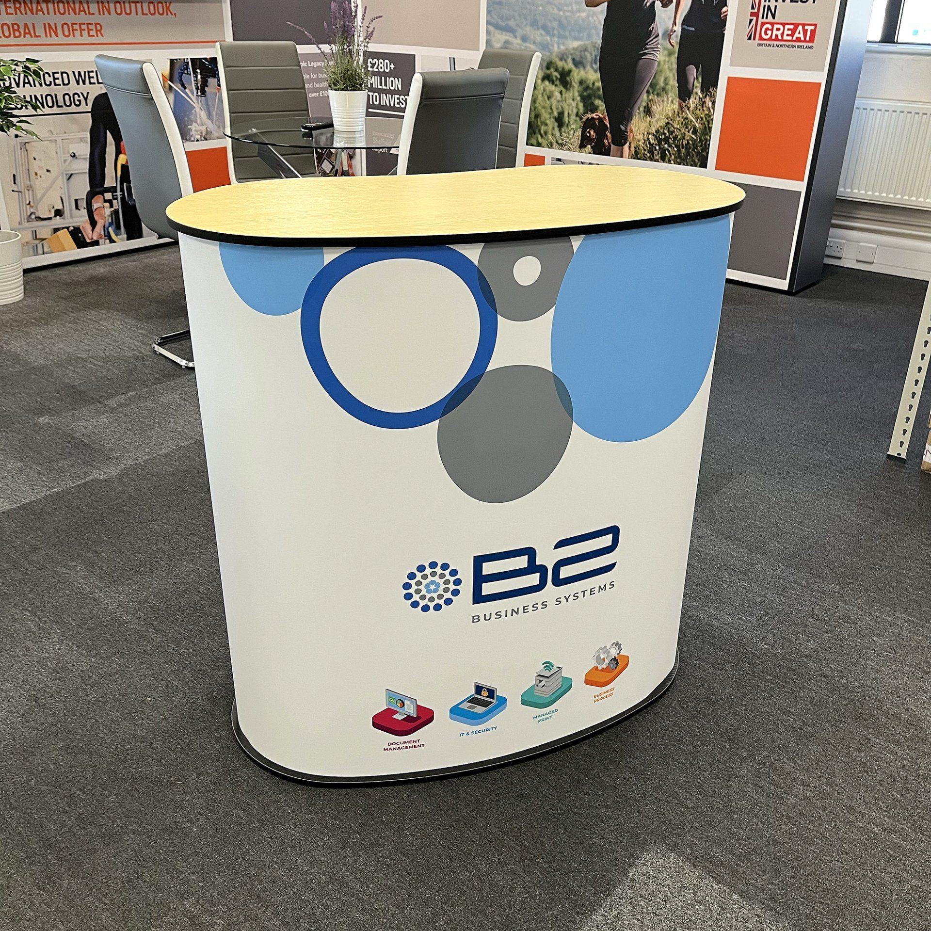 curved podium