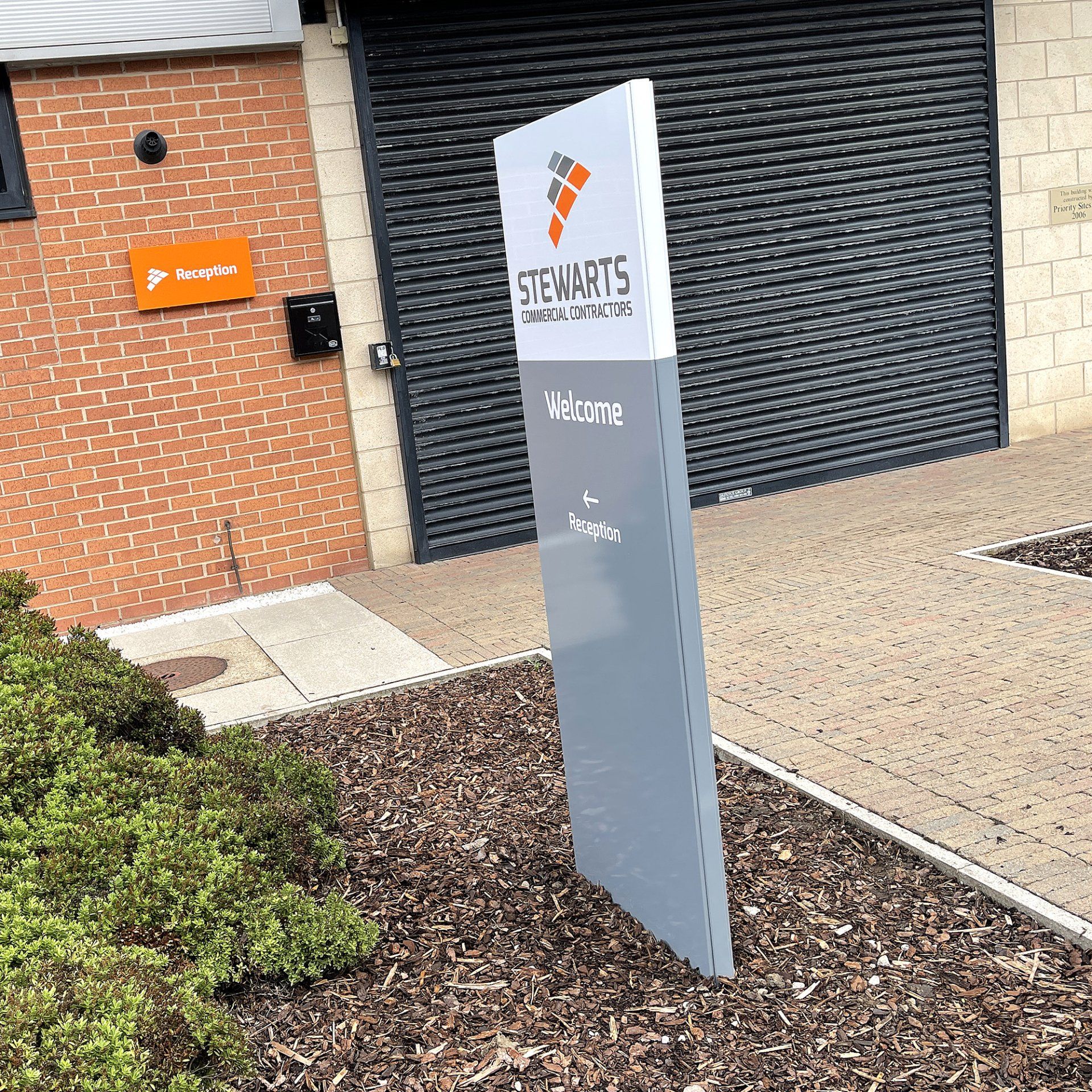 Freestanding Totem Signs