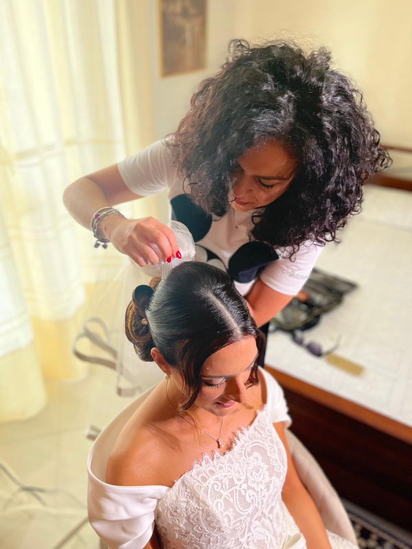 Acconciatura sposa personalizzata realizzata da Ricci & Capricci a Santa Margherita di Belice