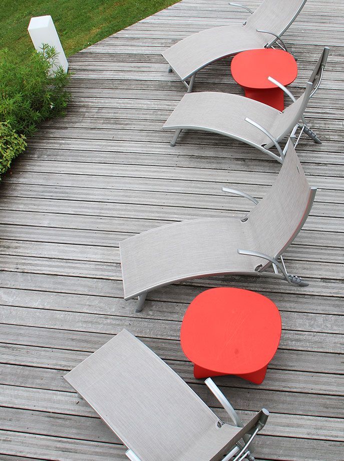 Terrasse de l'hôtel de l'Aubinière situé à Saint-Ouen-les-Vignes près d'Amboise