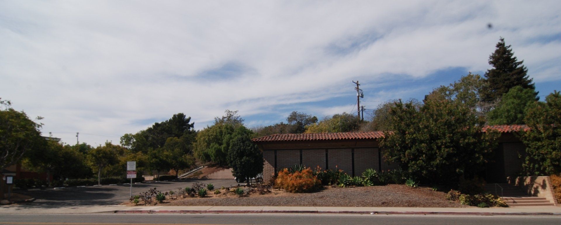4860 Calle Real