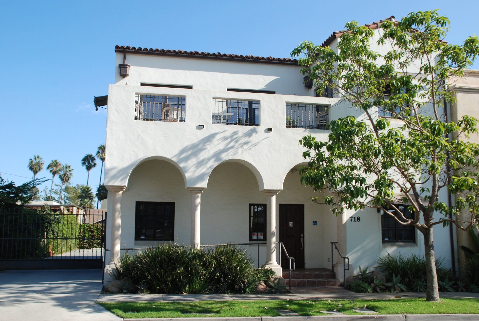 718 E Mason
