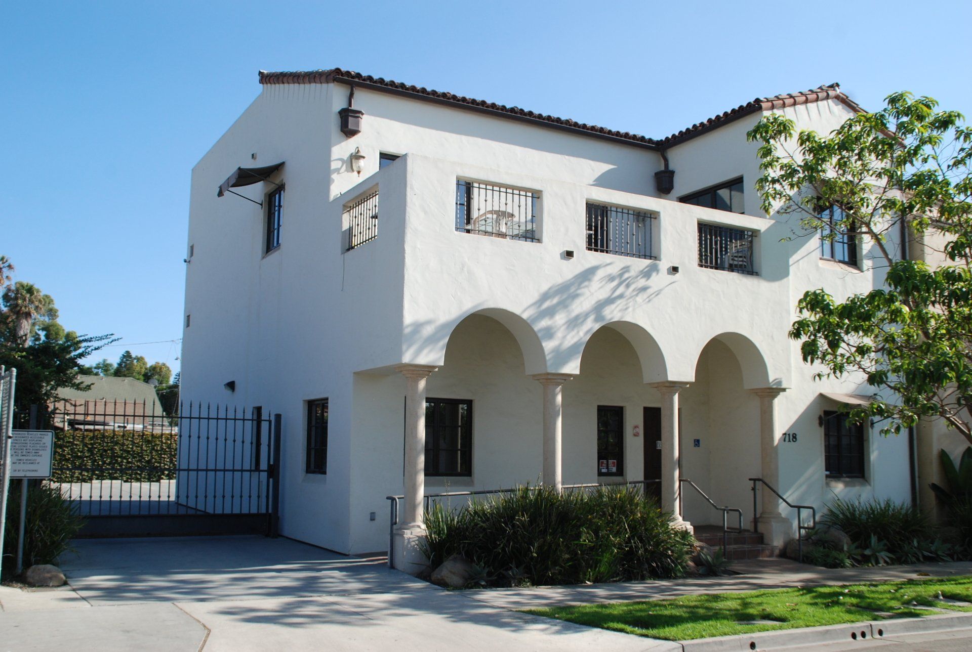 718 E Mason