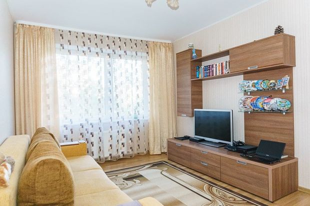 риелторыю маклеры. услуги маклера. продать квартиру. продажа квартир. продать дом. продажа домов. продать недвижимость. 