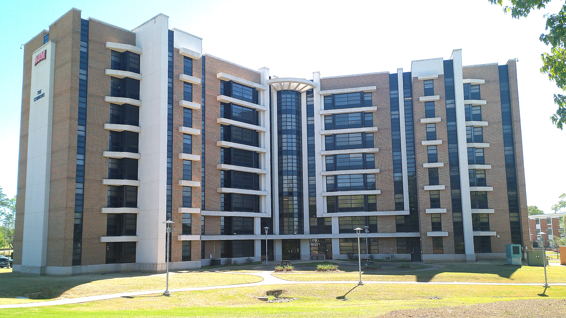 AUM Student Housing – After Commercial Exterior Cleaning