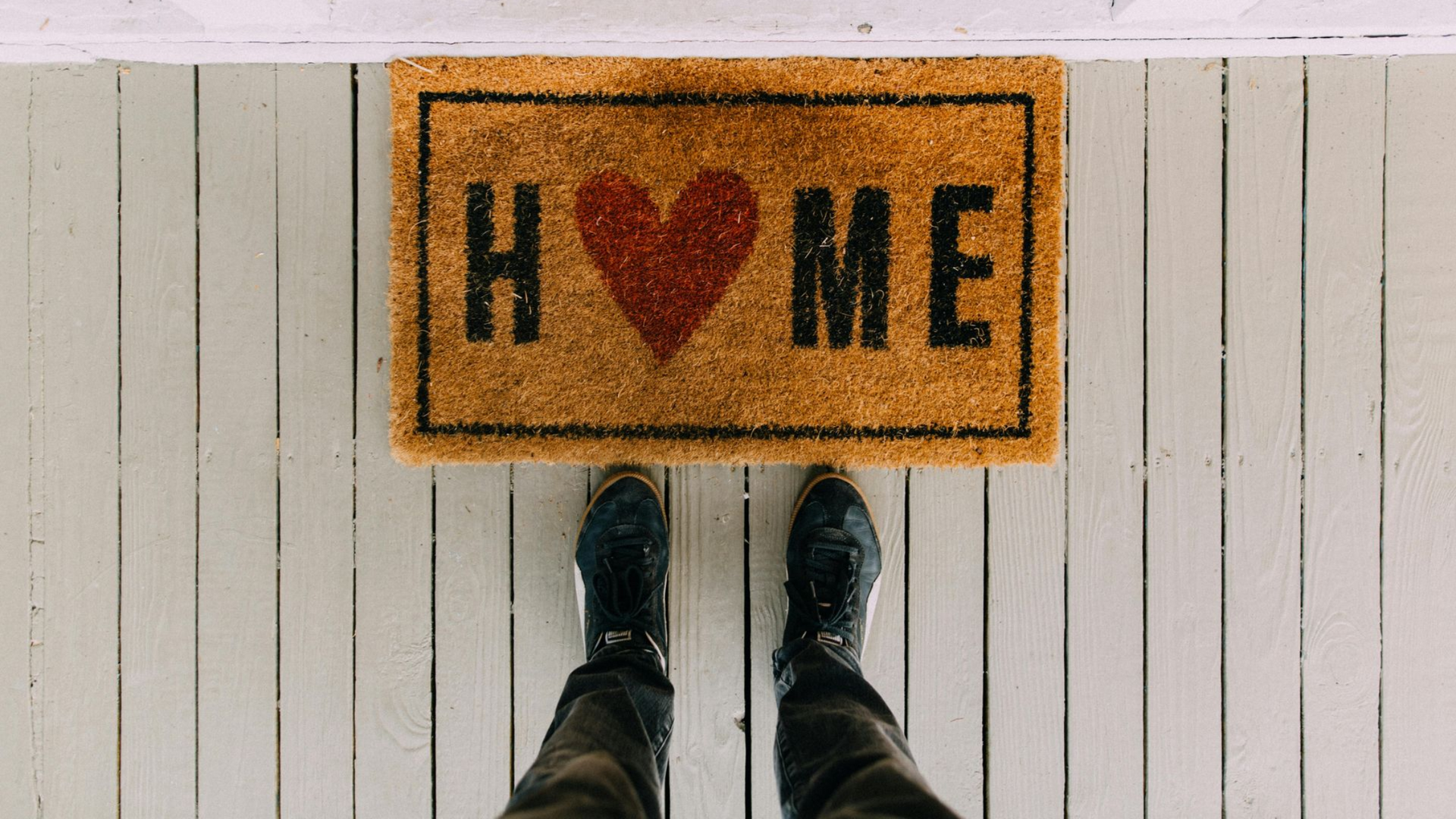 Soft Washing vs. Pressure Washing: What’s Best for Your Prattville, AL Property?
