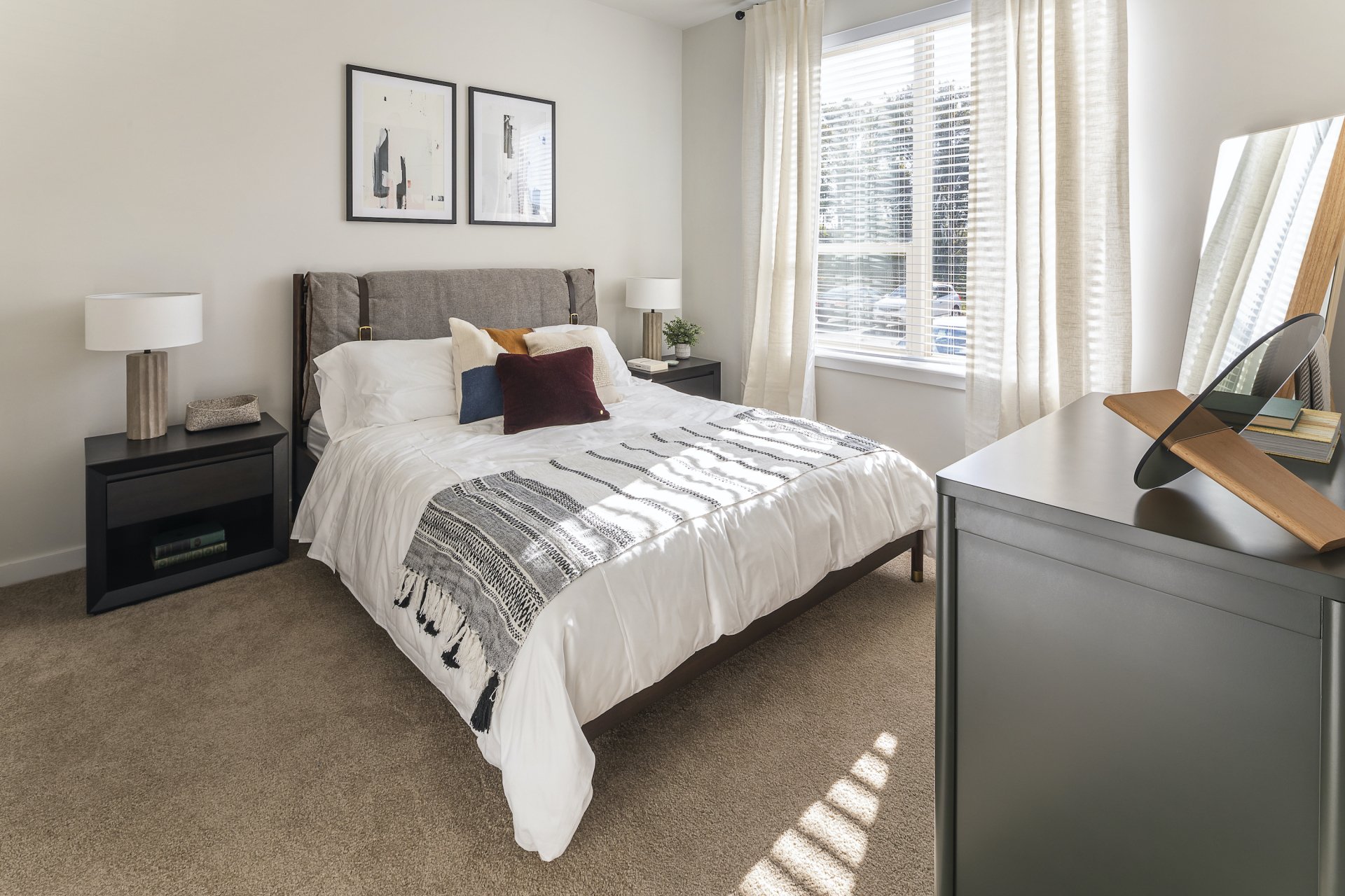 Petfriendly apartments in Clarksburg, MD Axiom