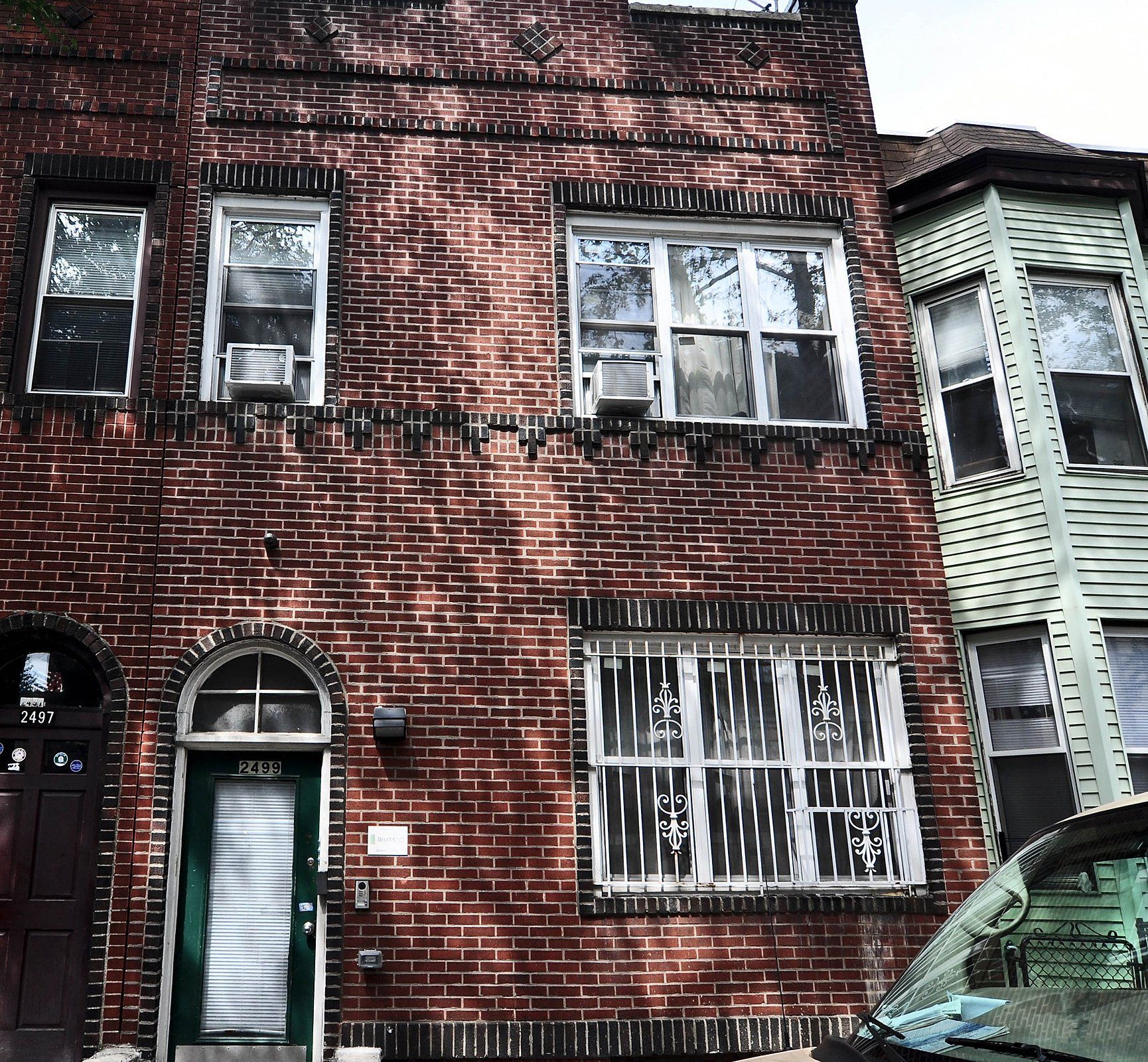2499 Belmont