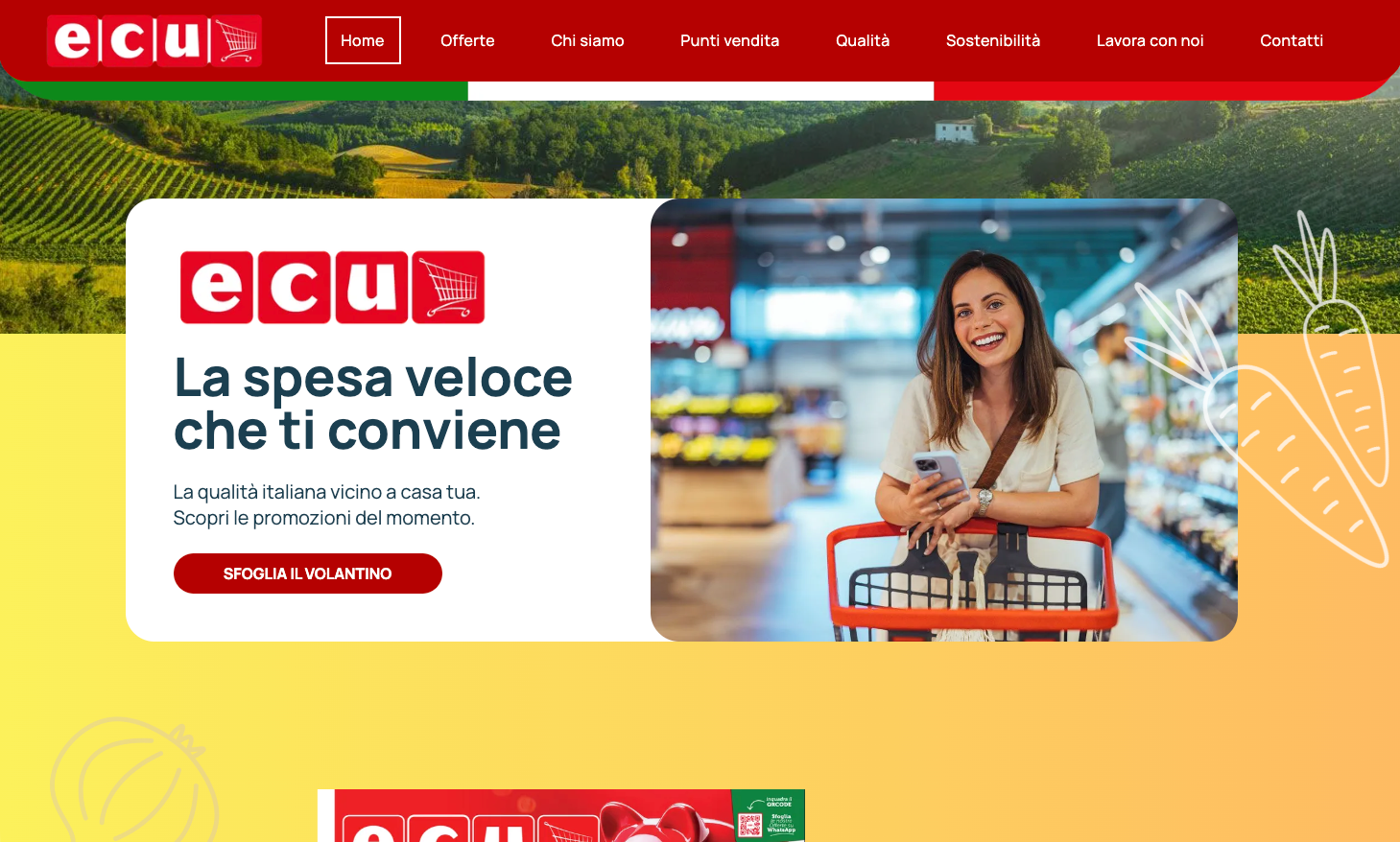 Donna sorridente con il telefono al supermercato, carrello rosso. Banner del sito web del supermercato ECU, slogan: 