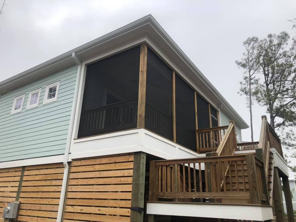 3-season screen room