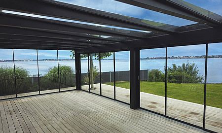 BS-skydedøre skaber et tættere system end det rammeløse BS.8-6. Foto: Lux Outdoor