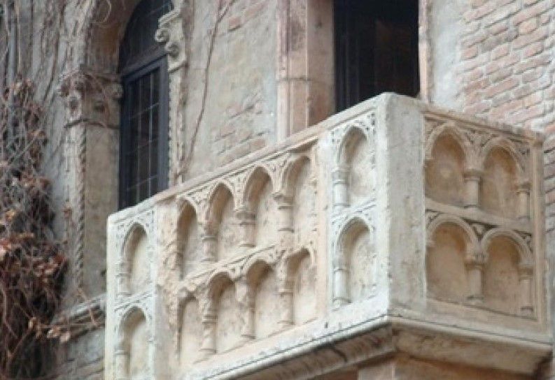Edificio storico di Verona: sede HairAid per l'autotrapianto di capelli nella città scaligera