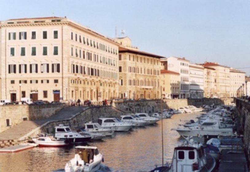 Livorno: sede del centro tricologico HairAid, punto di riferimento per la cura dei capelli in Toscana