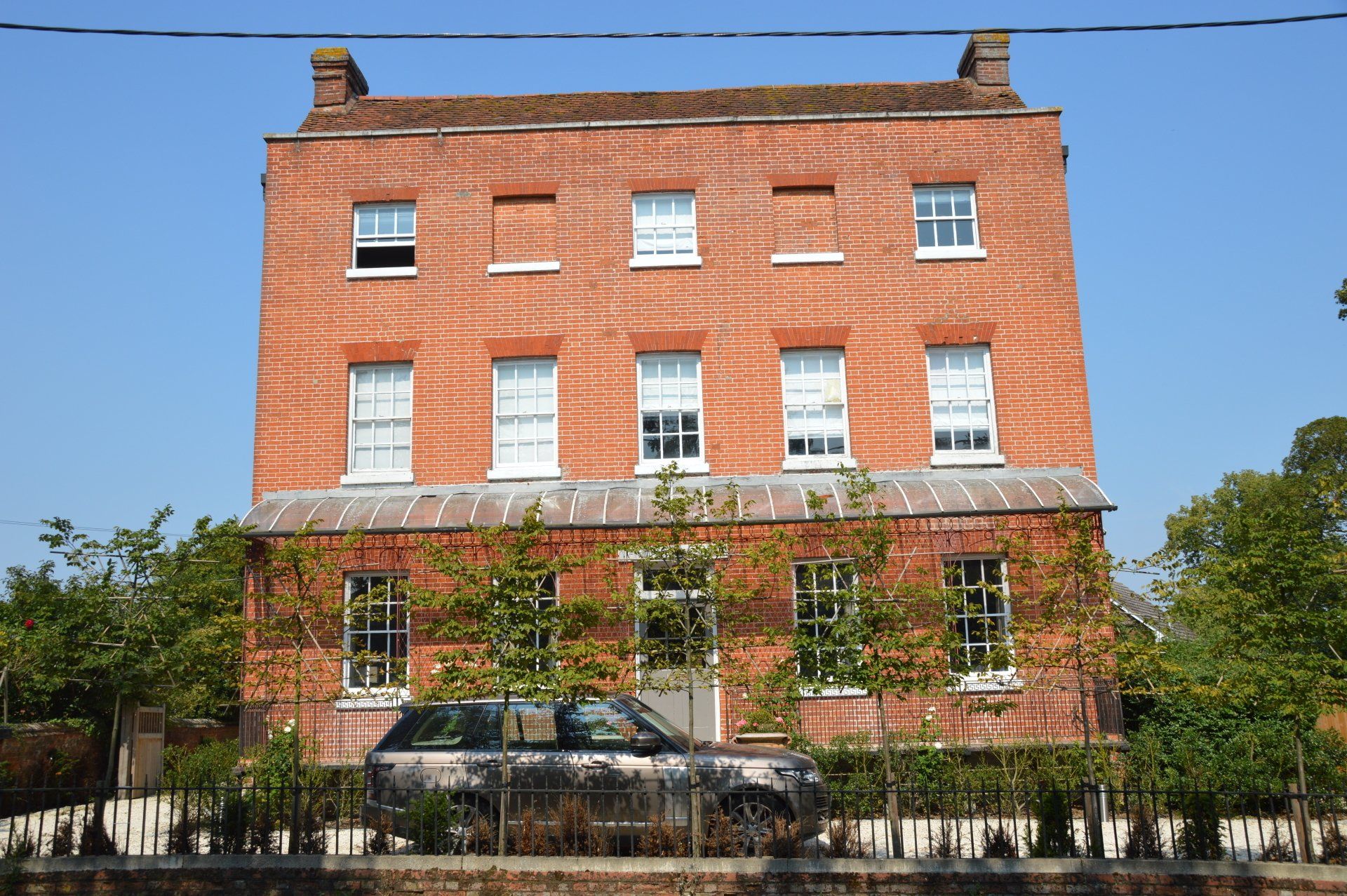 Three storey, Rayne House, House in Rayne