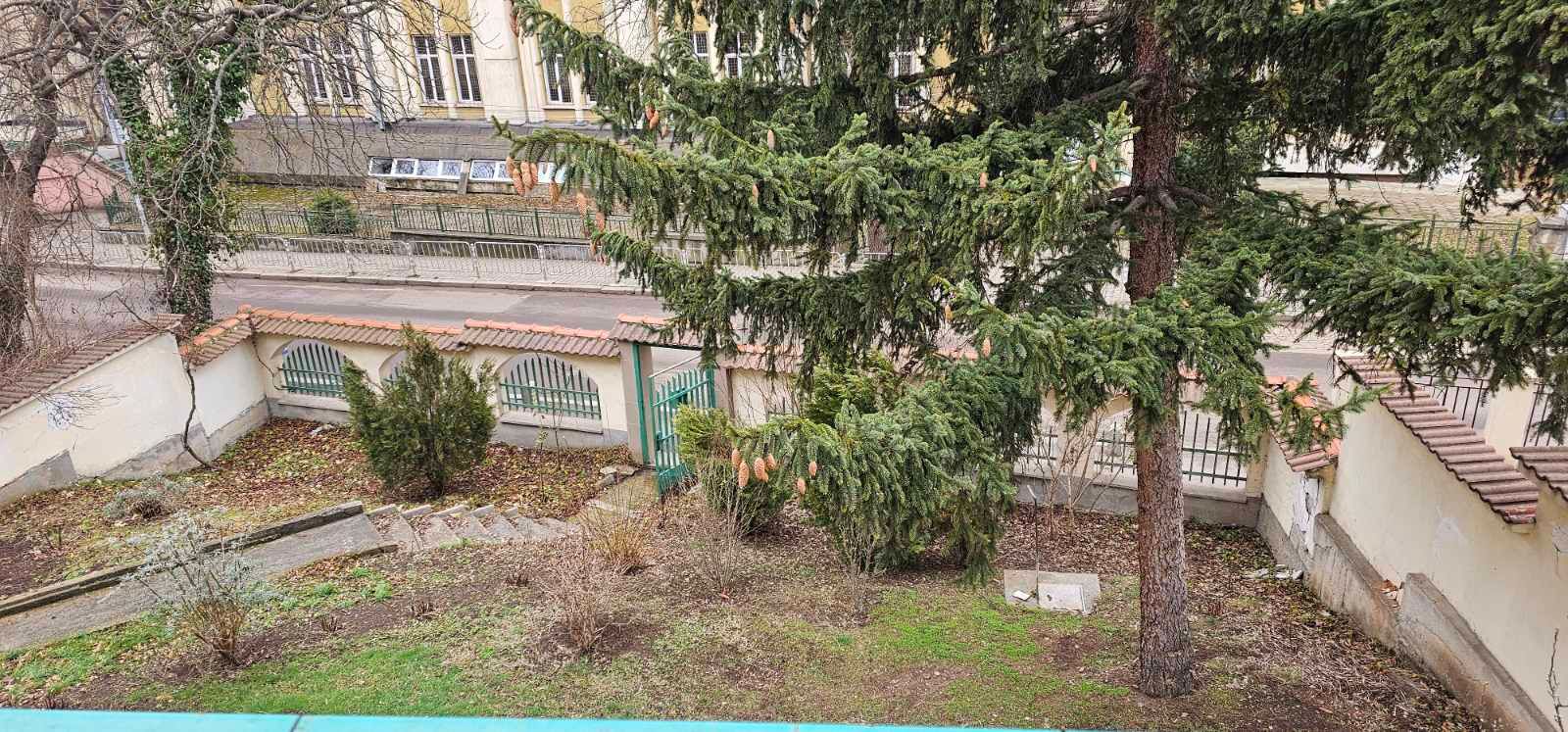 Обзаведена кухня в къща в Банкя