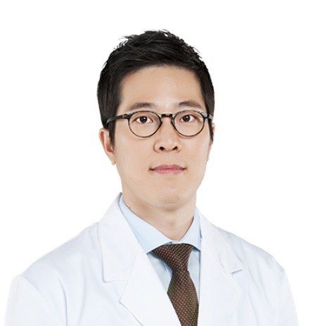 Dr. Rhee Sewhan, CEO and plastic surgeon at Grand Plastic Surgery Seoul