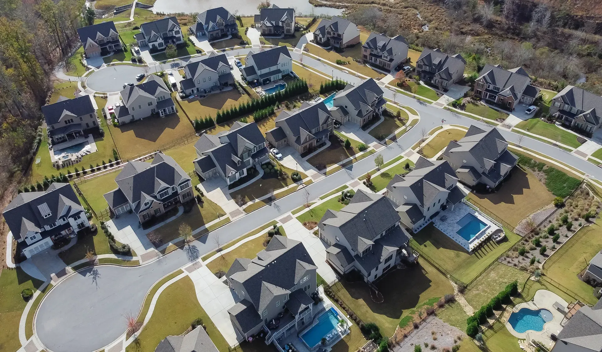an aerial view of a residential neighborhood with lots of houses