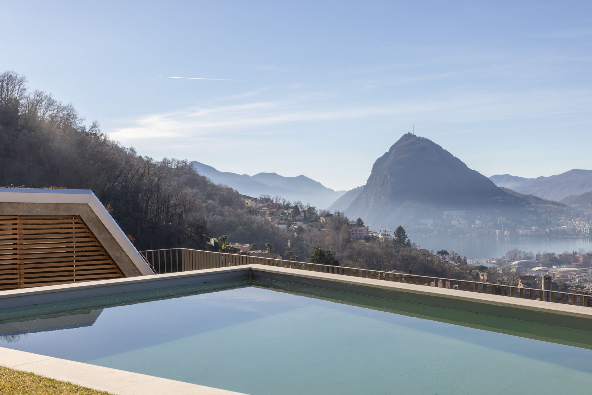 Vista piscina_Residenza Castagno_Linear 77