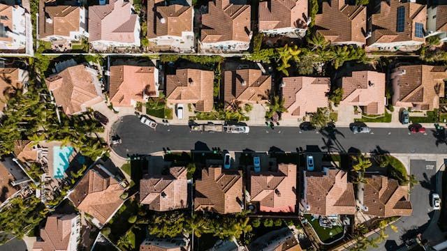 an aerial view of a Californian suburb