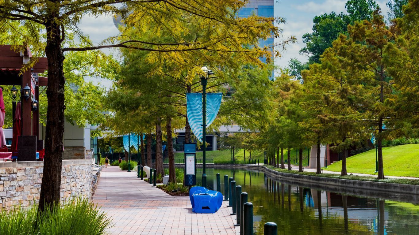 Moving to the woodlands, tx?