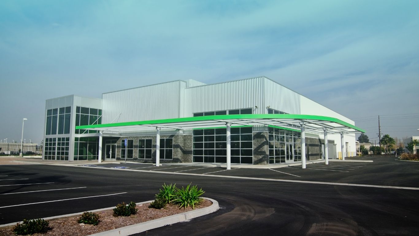 A vacant commercial shopping center, illustrating the depreciation opportunities for tax purposes specifically cost segregation studies.
