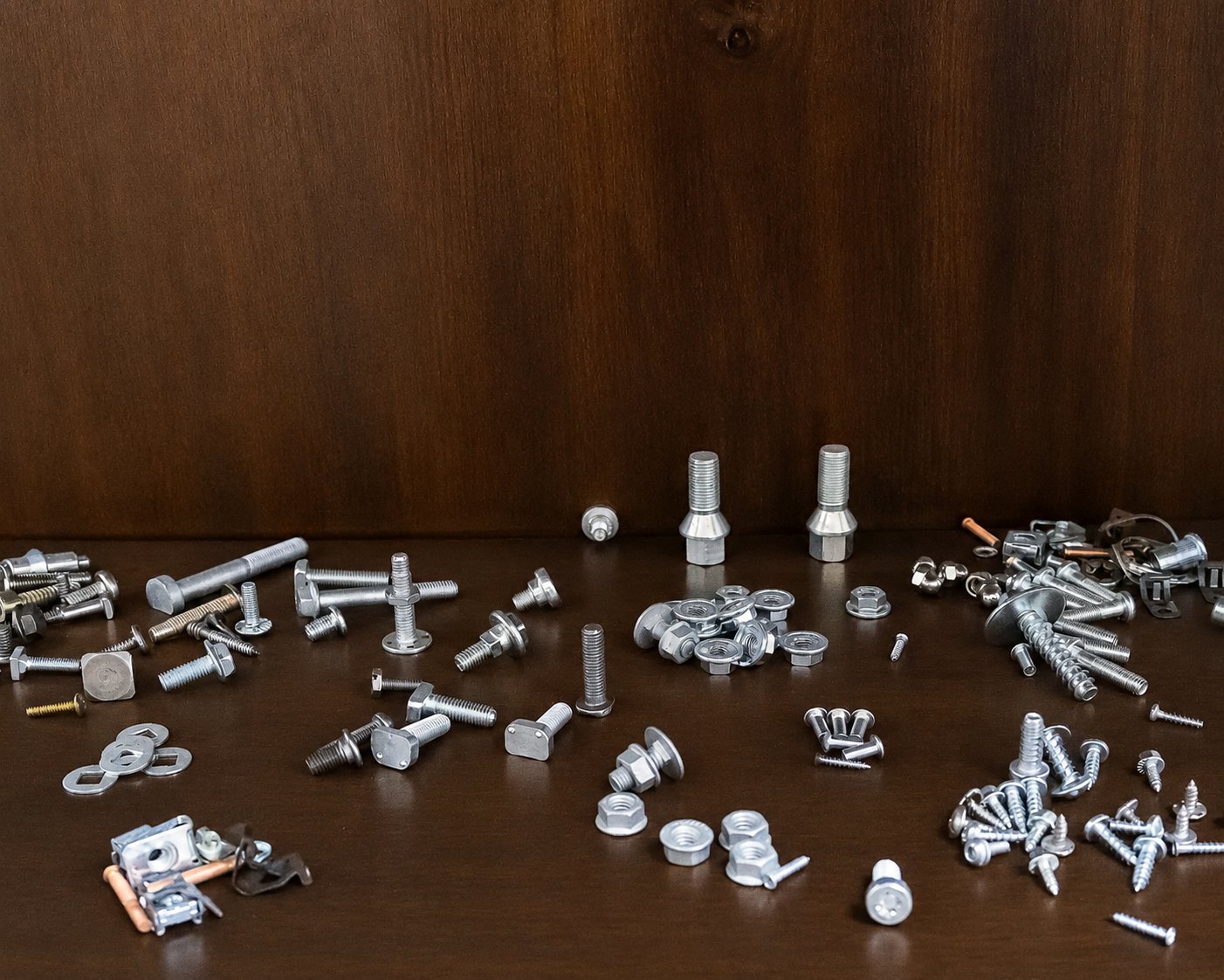 FASTENERS ENGINEERING S.R.L. vendita di organi meccanici di fissaggio a Salerno