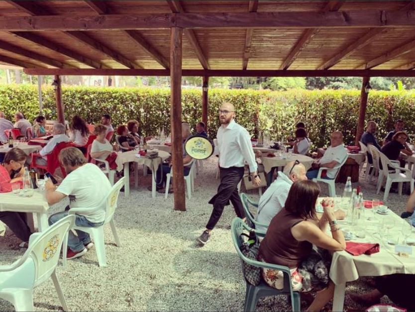 Spazio esterno ristorante tipico