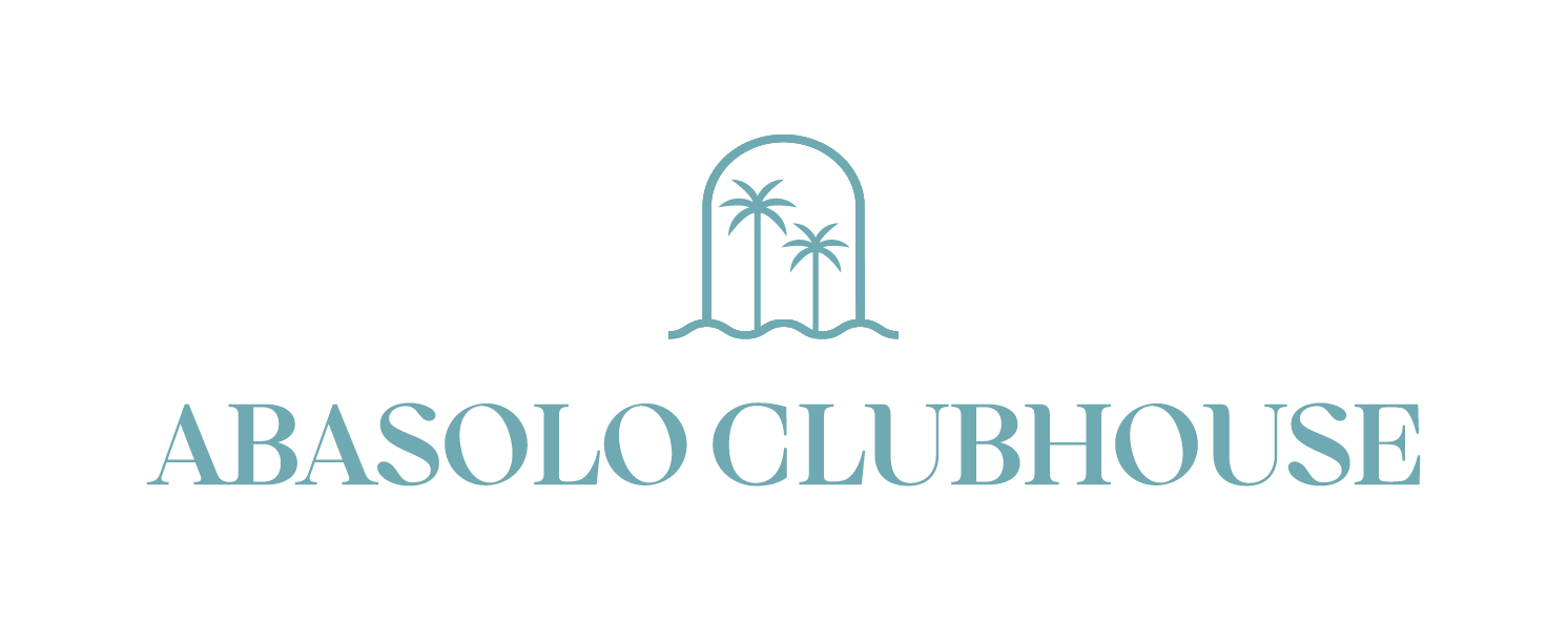 Logotipo para Abasolo Clubhouse: texto con líneas de palmeras en forma de arco y la frase 