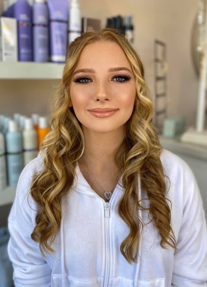 Services at The Hair Bar of Greenpoint Full Service Hair & Makeup