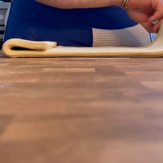 piegatura della pasta per sfogliatura a 4 per croissant francesi